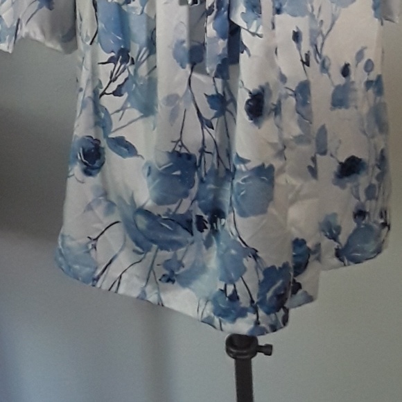 Indigo Blue & White Robe - Picture 4 of 7